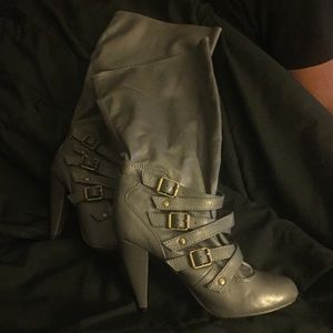 Grey boots only worn once perfect condition
